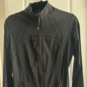 EUC lululemon define jacket size 10 in black